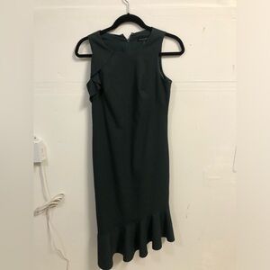Women’s Forest Green Sleeveless Formal Dress
